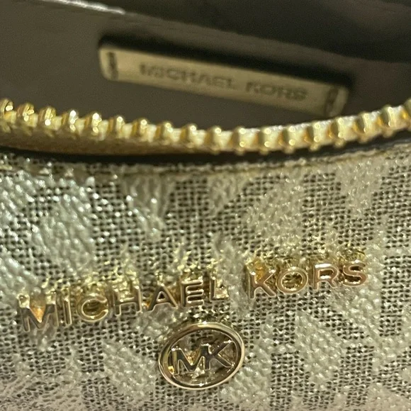 Michael Kors gold bag - Picture 3 of 3